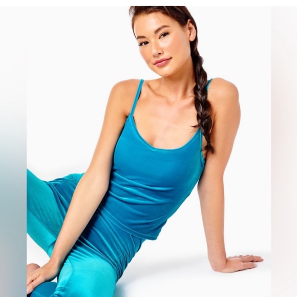 Lilly Pulitzer Luxletic 2 Piece Velvet Tank Weekender High Rise Leggings & Top - Picture 3 of 16